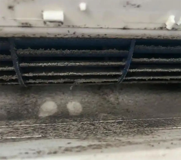 宜兴空调吹的风有股烧焦味是怎么回事